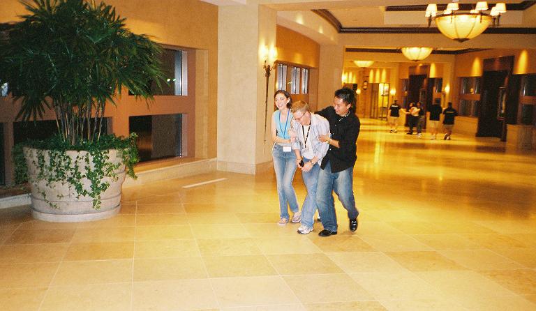 Fang candy helpingout